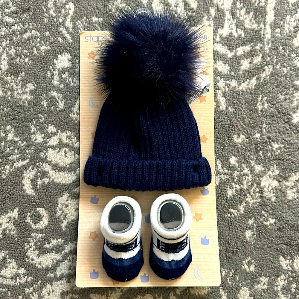 Baby hat set